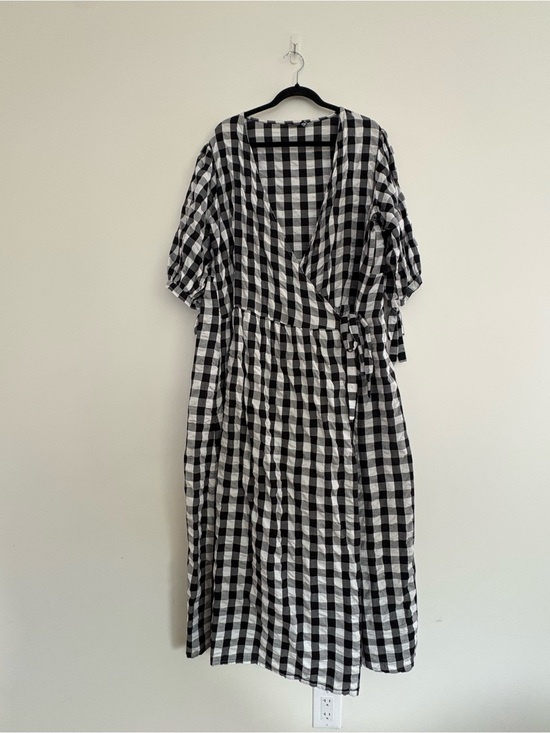 ASOS Dresses & Skirts - ASOS Black and White Gingham Wrap Midi Dress